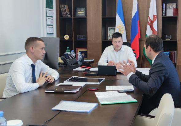 Ратмир Мавлиев поддержал проекты строительства и реконструкции торговых объектов